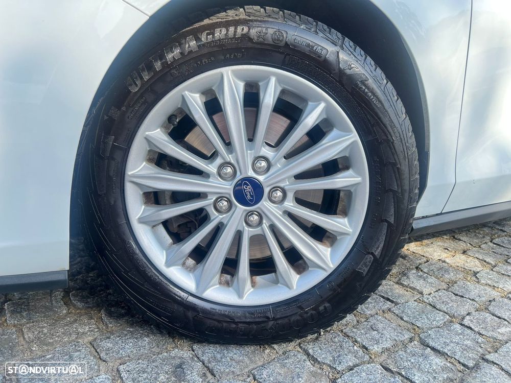 Ford Focus SW 1.0 EcoBoost S&S ACTIVE - 18