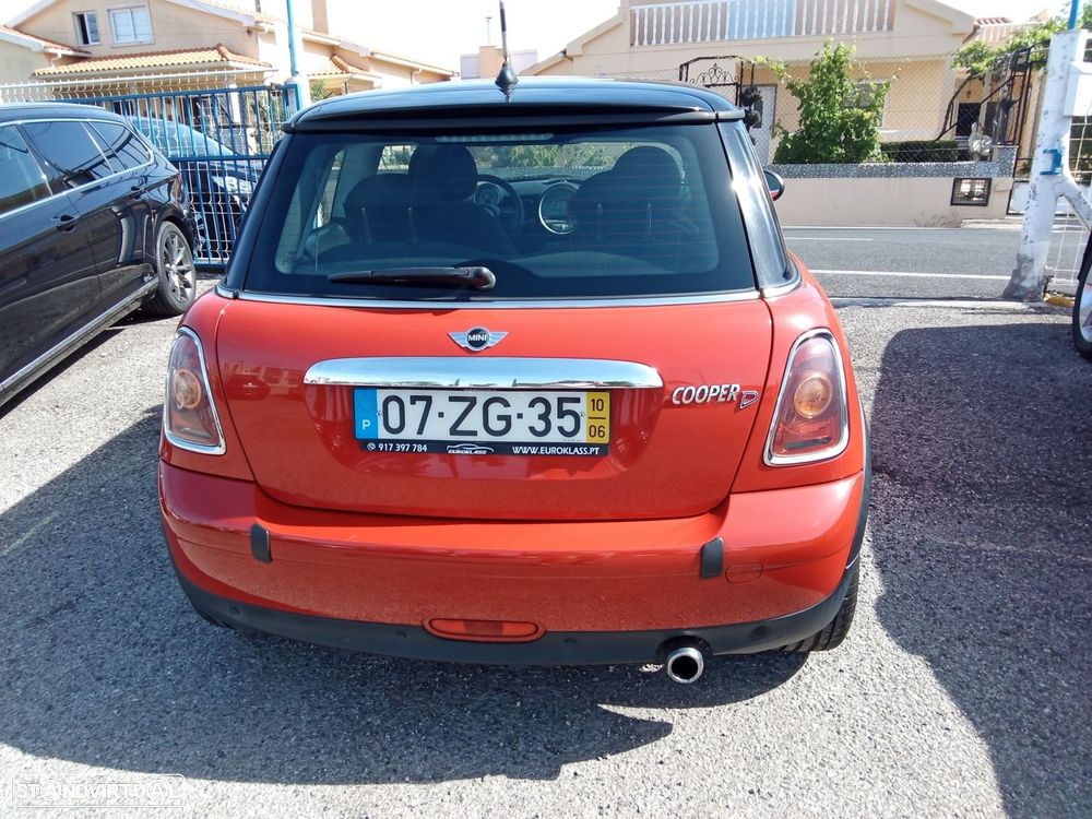 MINI 3 Portas Cooper D - 5