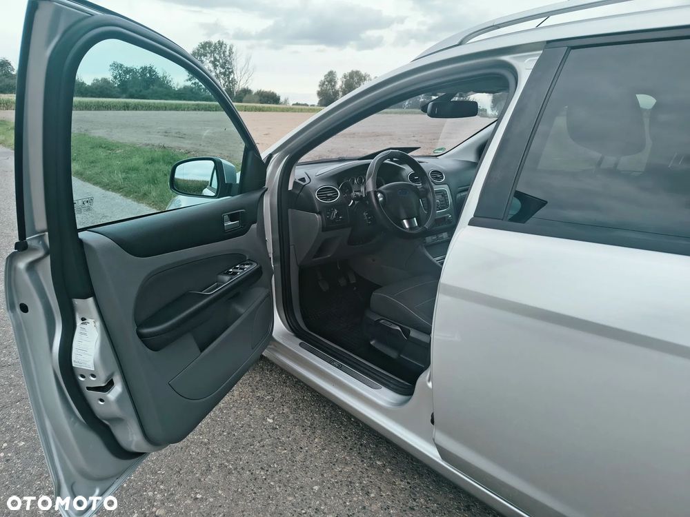 Ford Focus - 10
