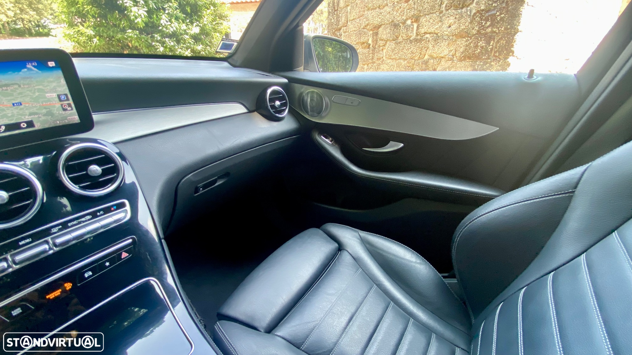 Mercedes-Benz GLC 200 Coupe d 4Matic 9G-TRONIC AMG Line Advanced - 28