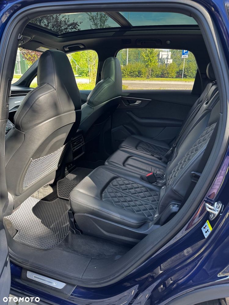 Audi SQ7 - 32