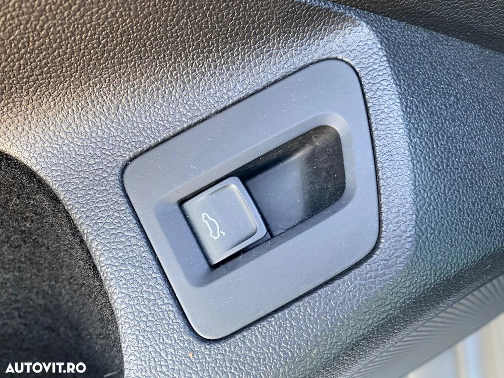 Volkswagen Passat - 27