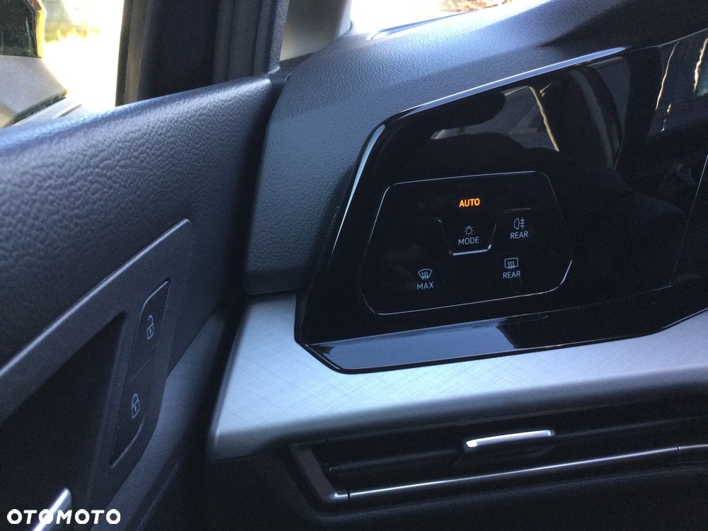 Volkswagen Golf 2.0 TDI Life - 19