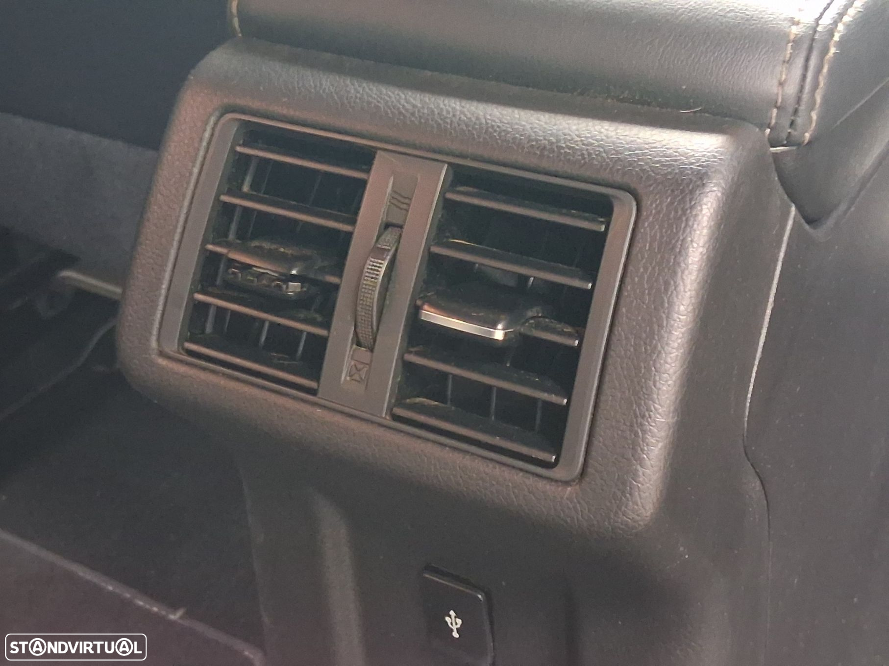 Mitsubishi Outlander 2.4 PHEV Intense - 54