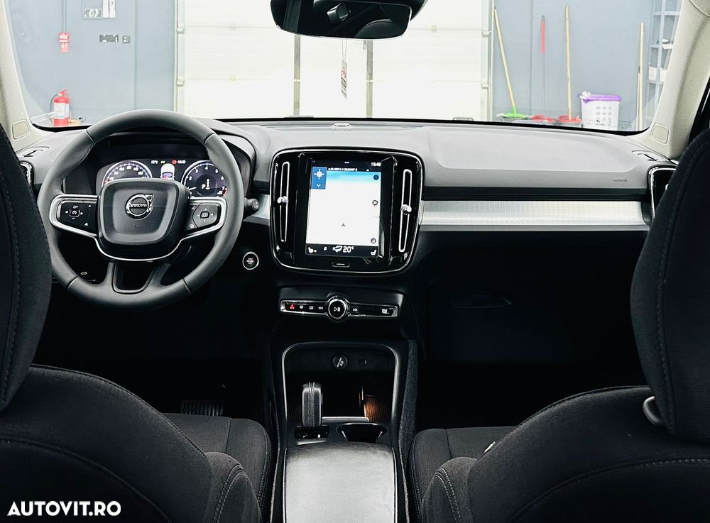 Volvo XC 40 T3 Geartronic Momentum Pro - 6