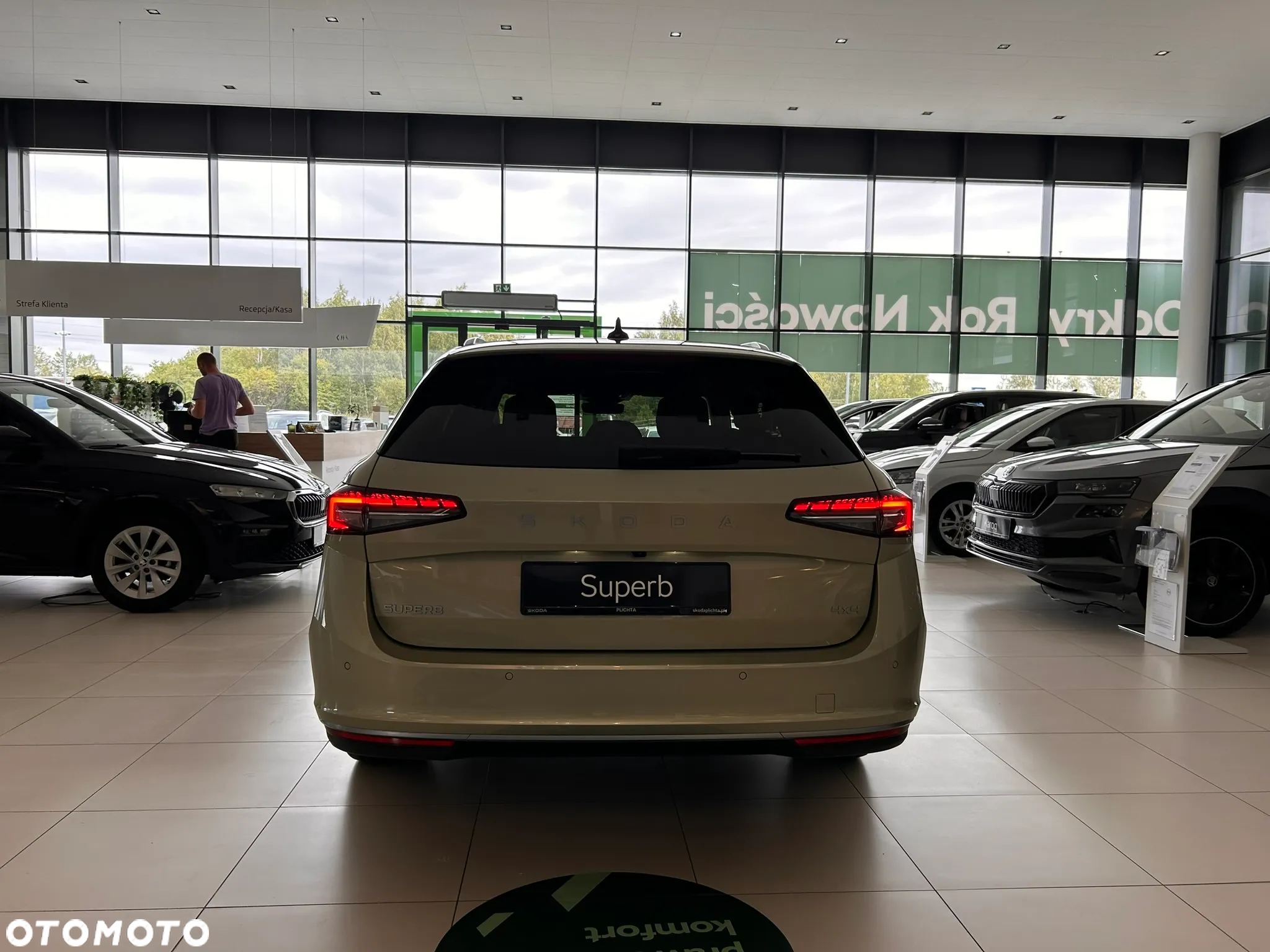 Skoda Superb 2.0 TDI SCR 4x4 L&K DSG - 10