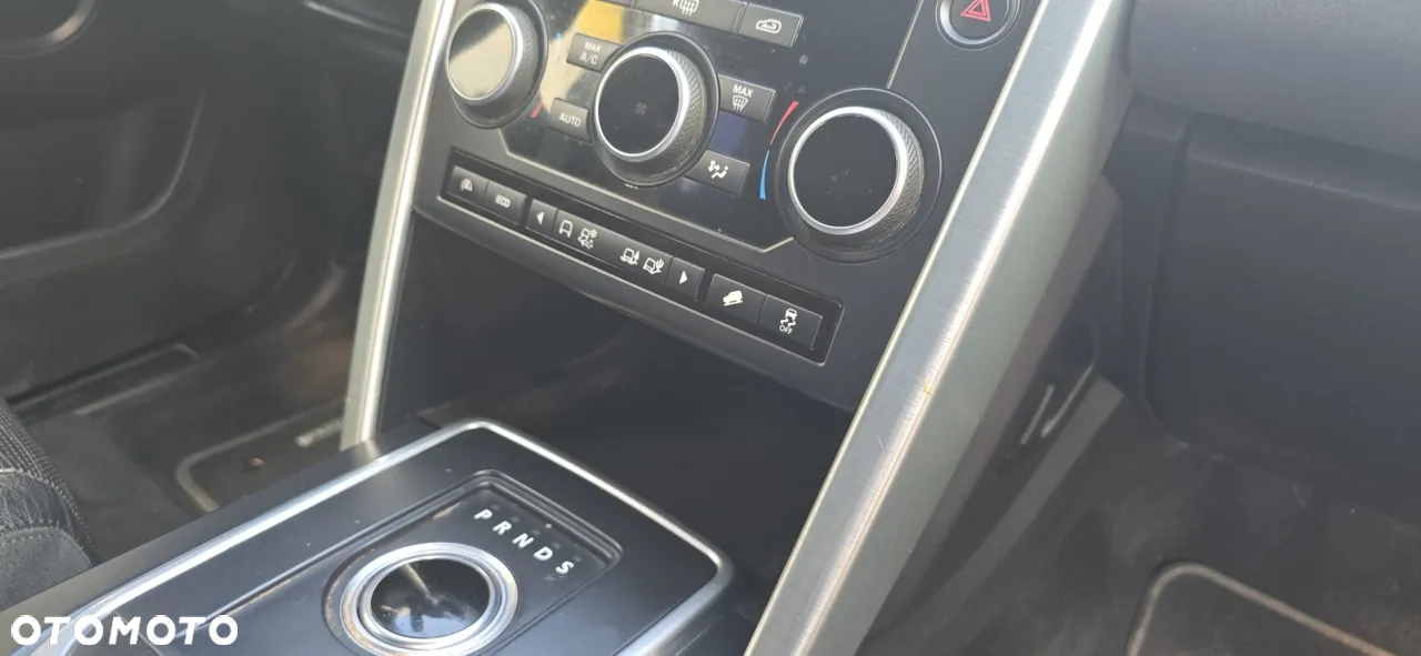 Land Rover Discovery Sport - 33