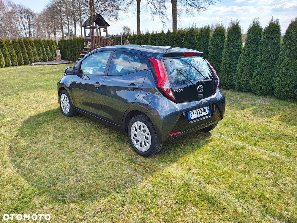 Toyota Aygo x-business - 4