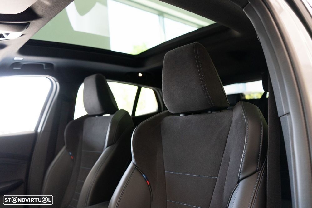 BMW iX2 eDrive20 Pack Desportivo M - 11