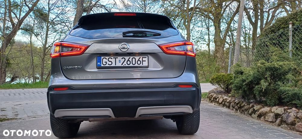 Nissan Qashqai 1.3 DIG-T N-WAY - 4