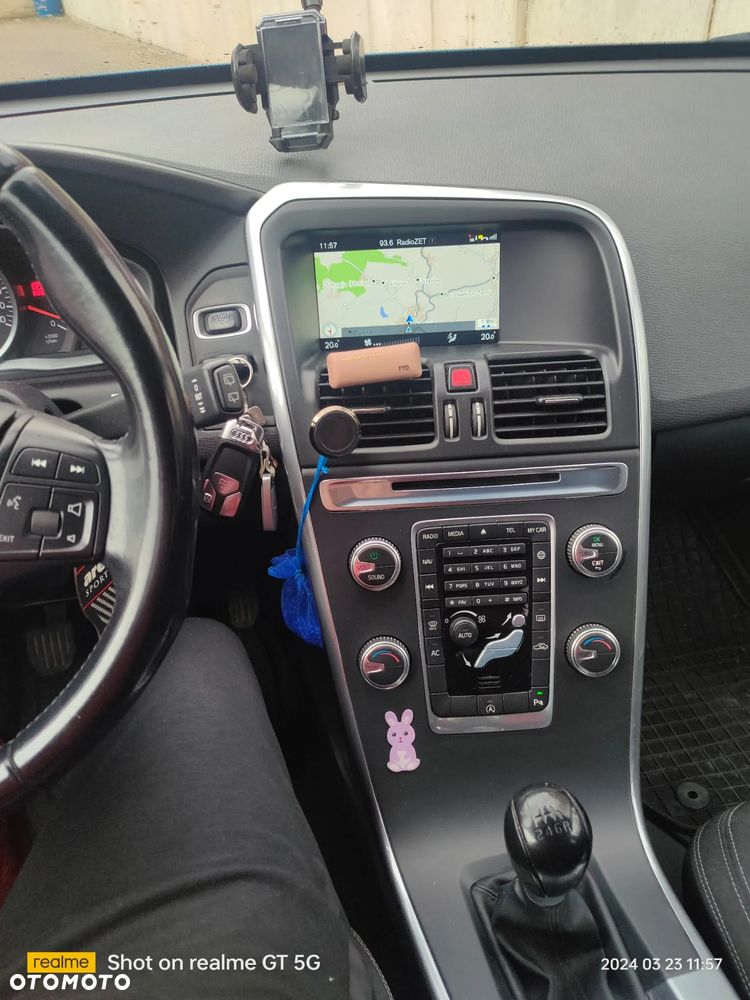 Volvo XC 60 D4 Kinetic - 8