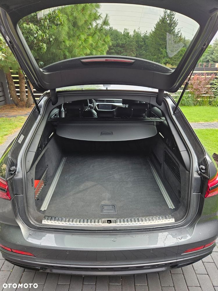 Audi A6 Avant 40 TDI quattro S tronic S line - 16