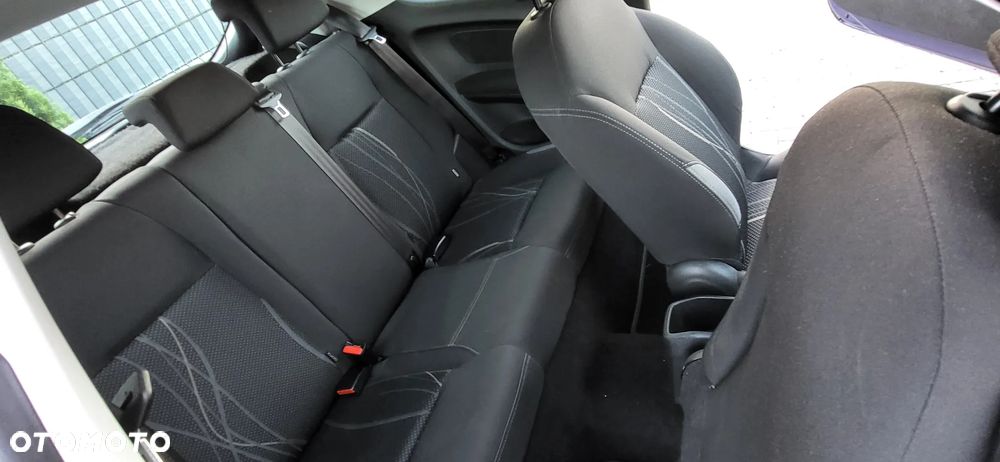Peugeot 208 1.2 PureTech Active - 28