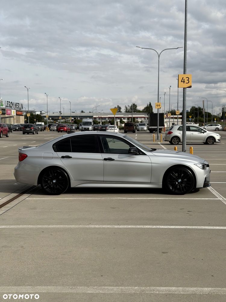 BMW Seria 3 335i - 7