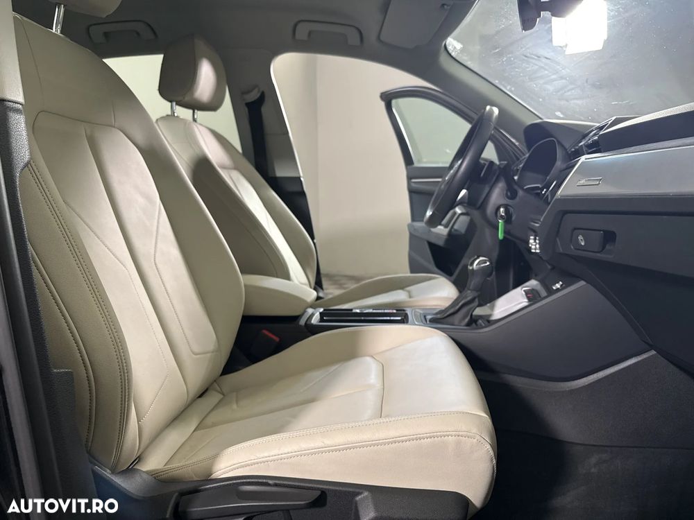 Audi Q3 35 TFSI S tronic - 12