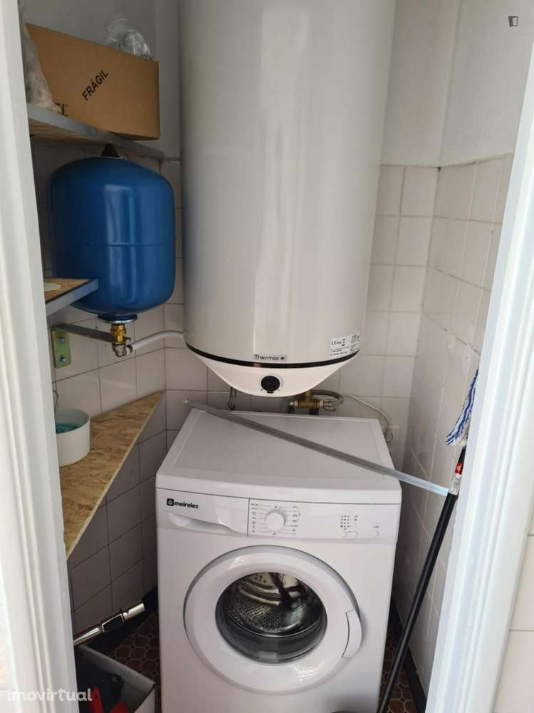 Quarto - localizado em  Coimbra - Grande imagem: 5/18