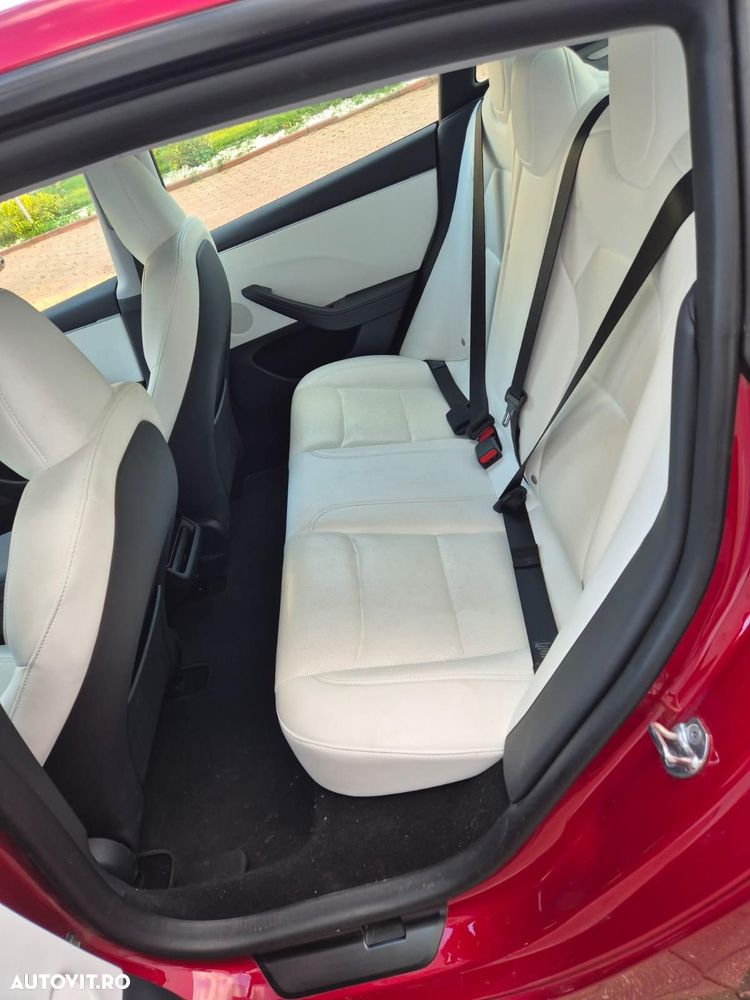 Tesla Model 3 - 26