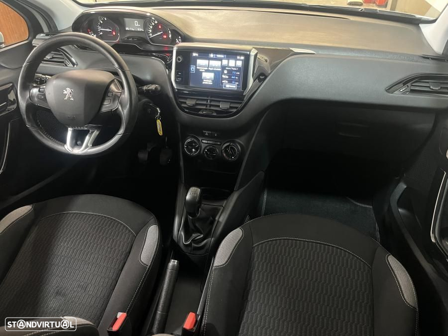 Peugeot 208 1.2 PureTech Active - 24