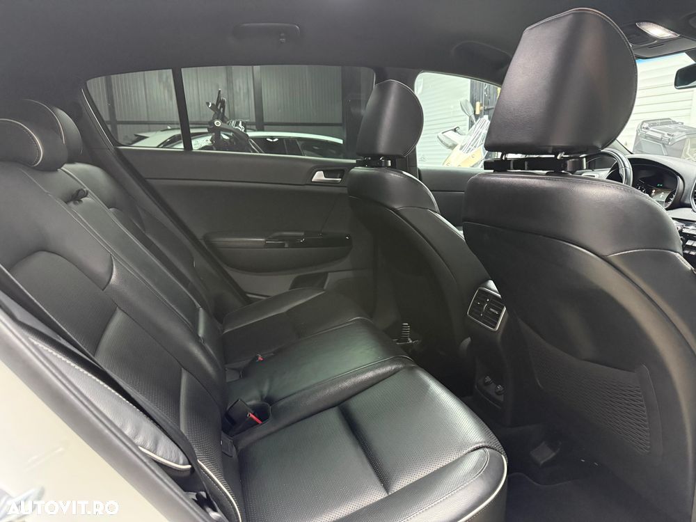 Kia Sportage 2,0 CRDI AWD Aut. GT Line - 23