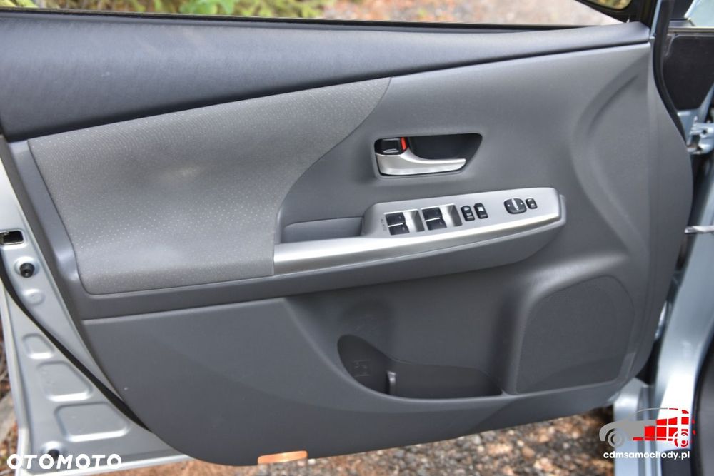 Toyota Prius+ - 16