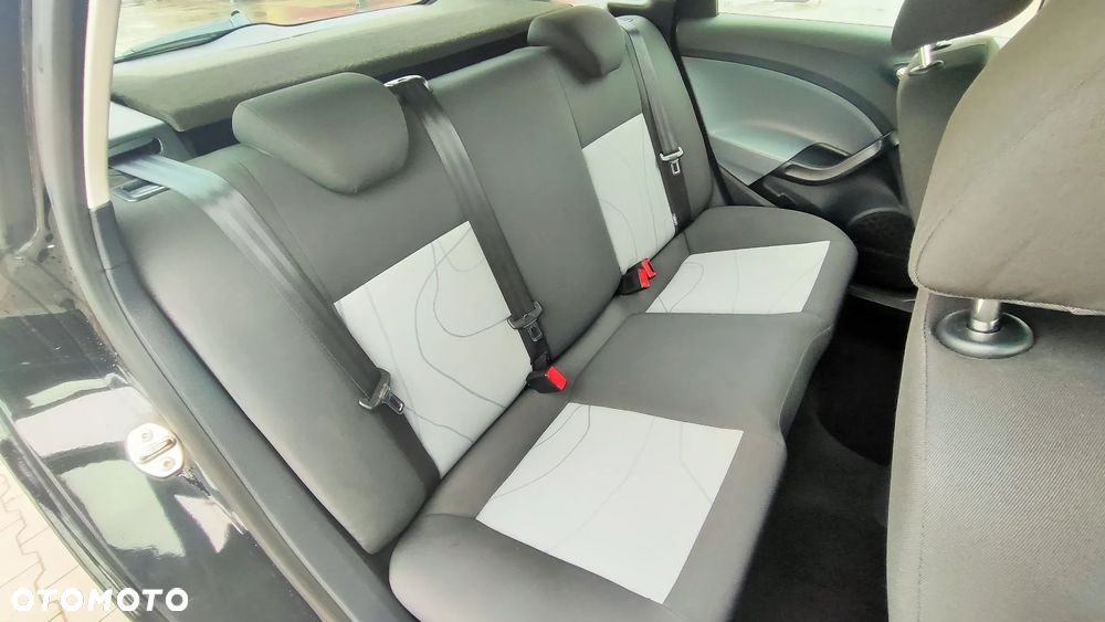 Seat Ibiza ST 1.2 12V Reference Salsa - 13