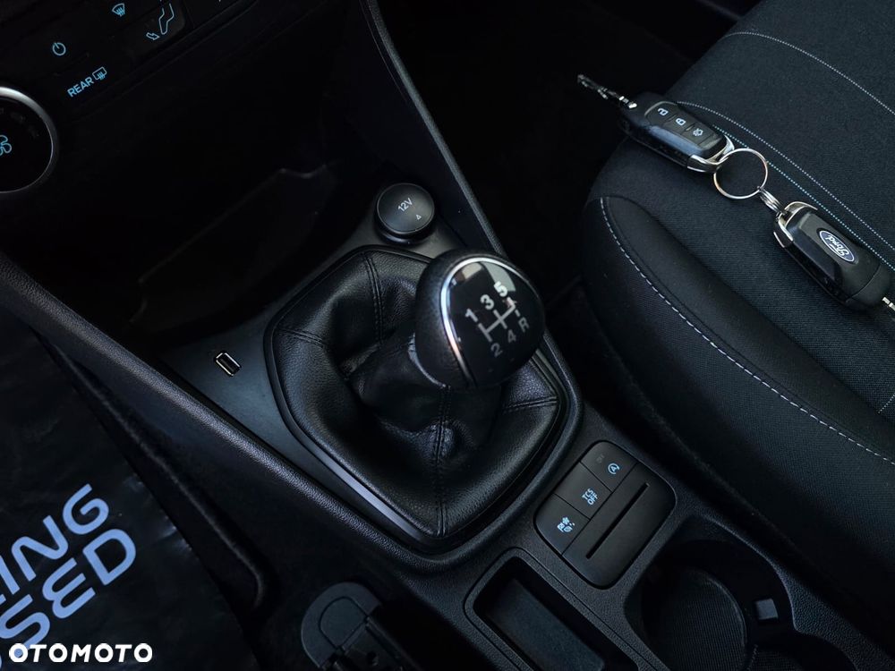 Ford Fiesta - 15