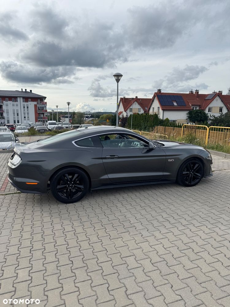 Ford Mustang - 2