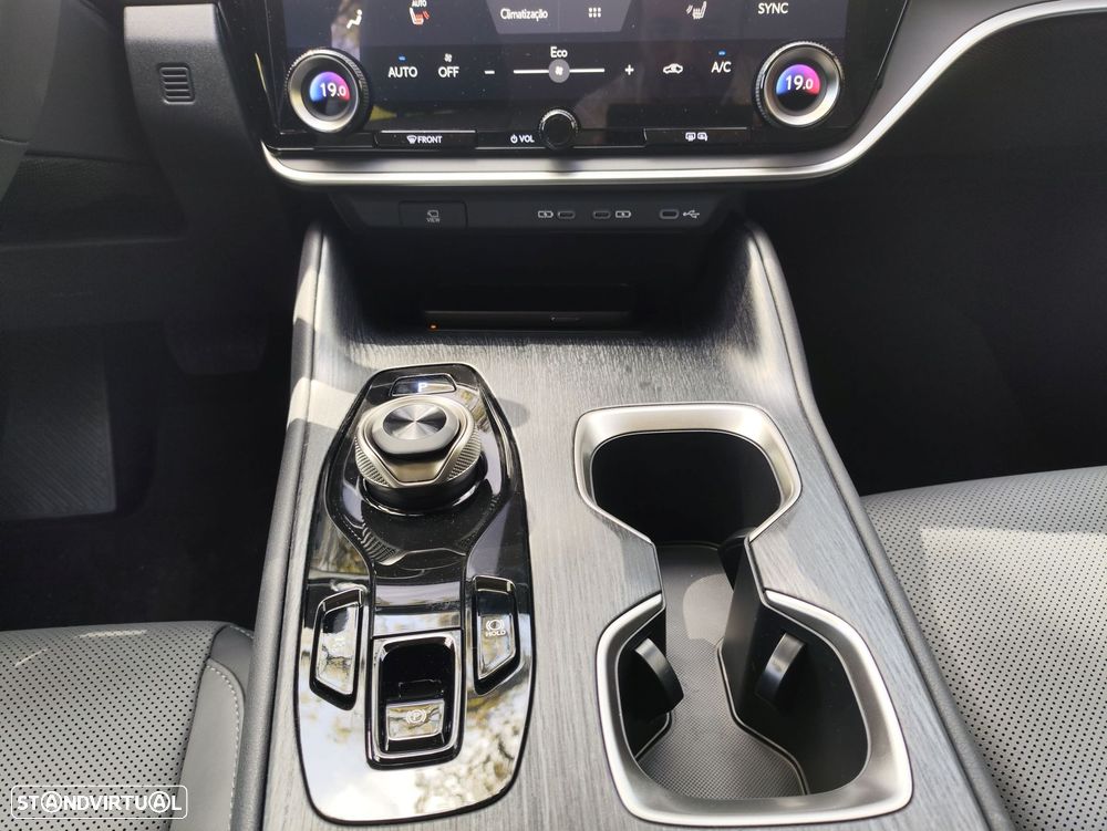 Lexus RZ 300e Premium - 27