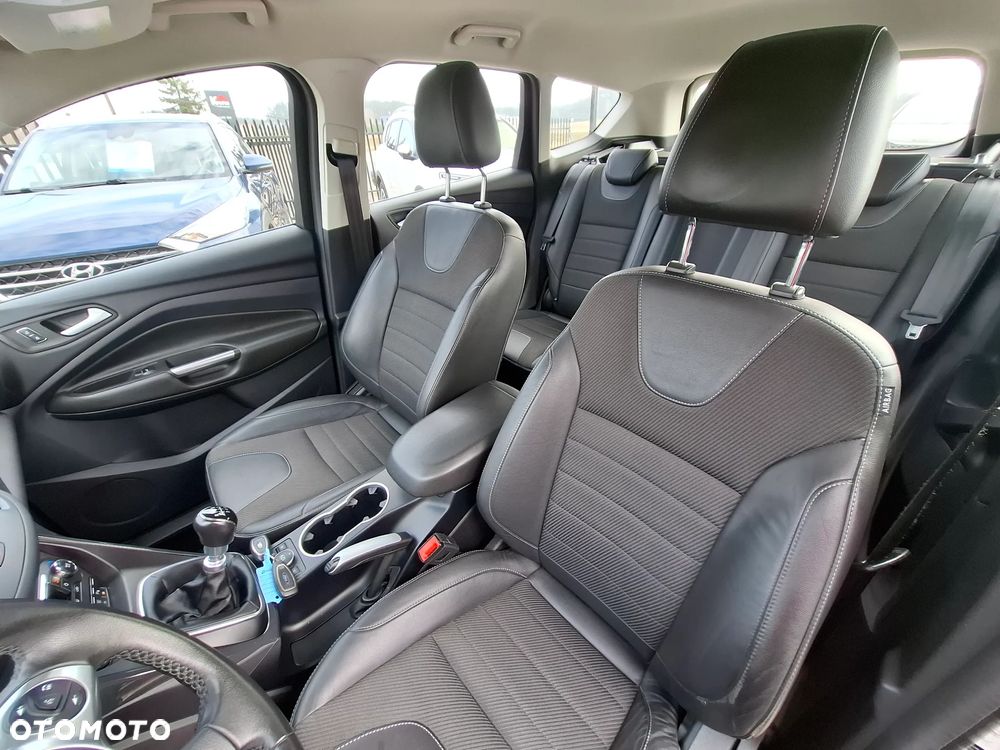 Ford Kuga 2.0 TDCi FWD Titanium - 12