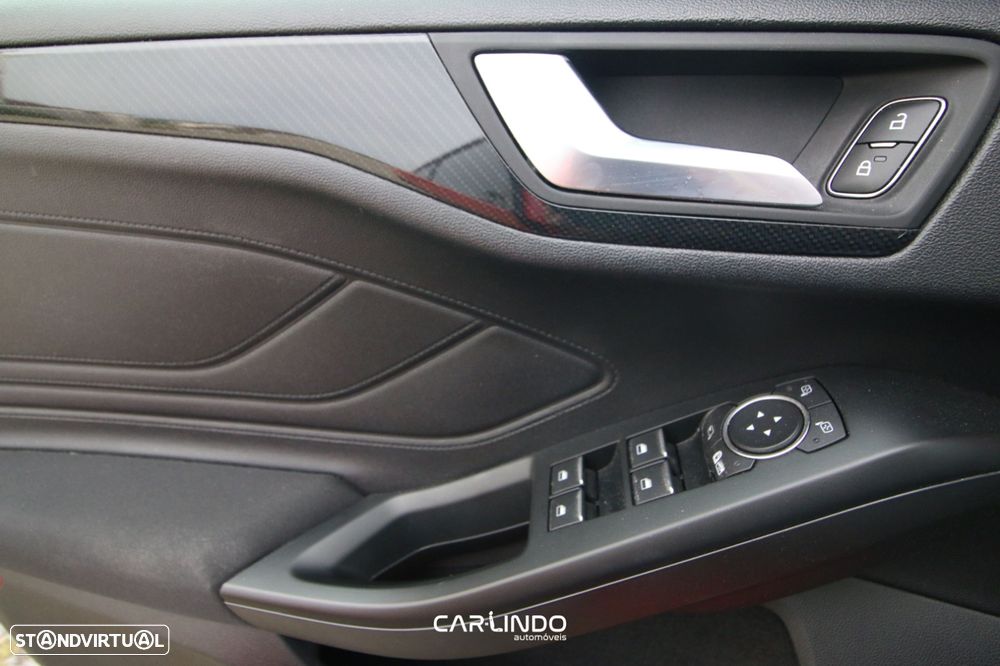 Ford Focus 1.5 TDCi ST-Line - 17