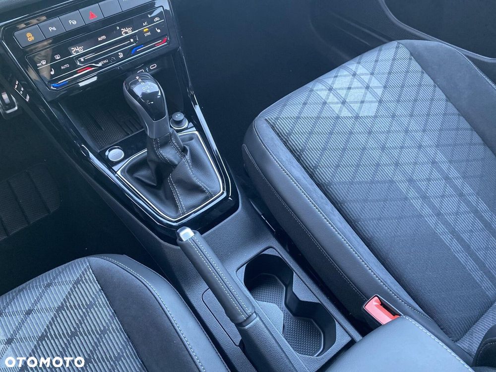 Volkswagen T-Cross - 15