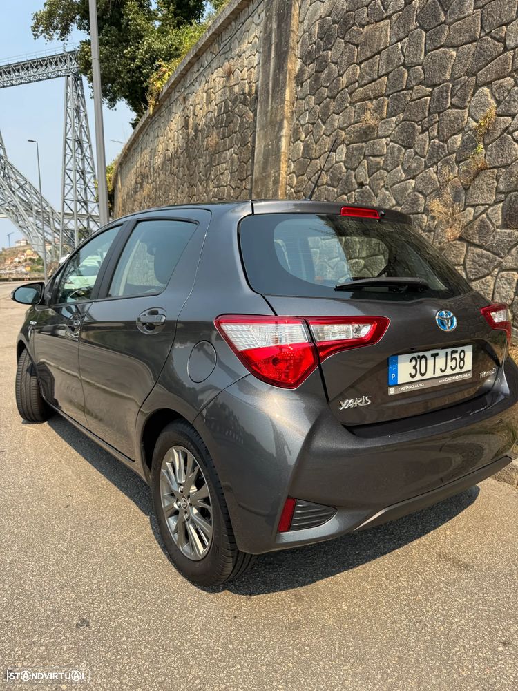 Toyota Yaris 1.5 HSD Comfort+P.Style - 4