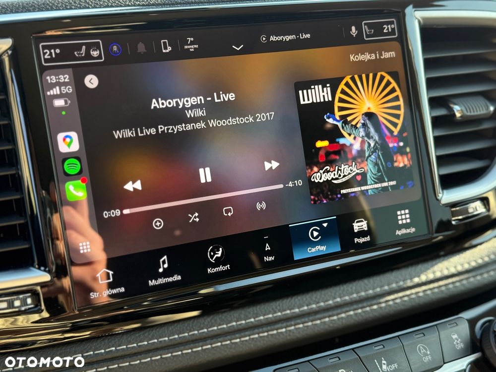 Chrysler Pacifica - 17