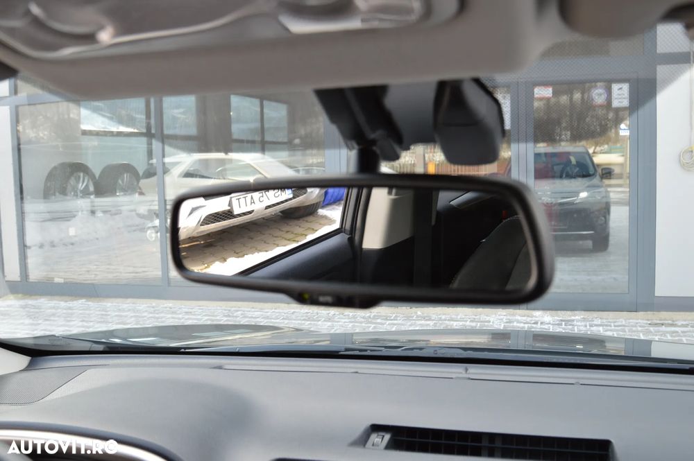 Toyota RAV4 2.2 D-4D 4x4 Automatik Edition - 30