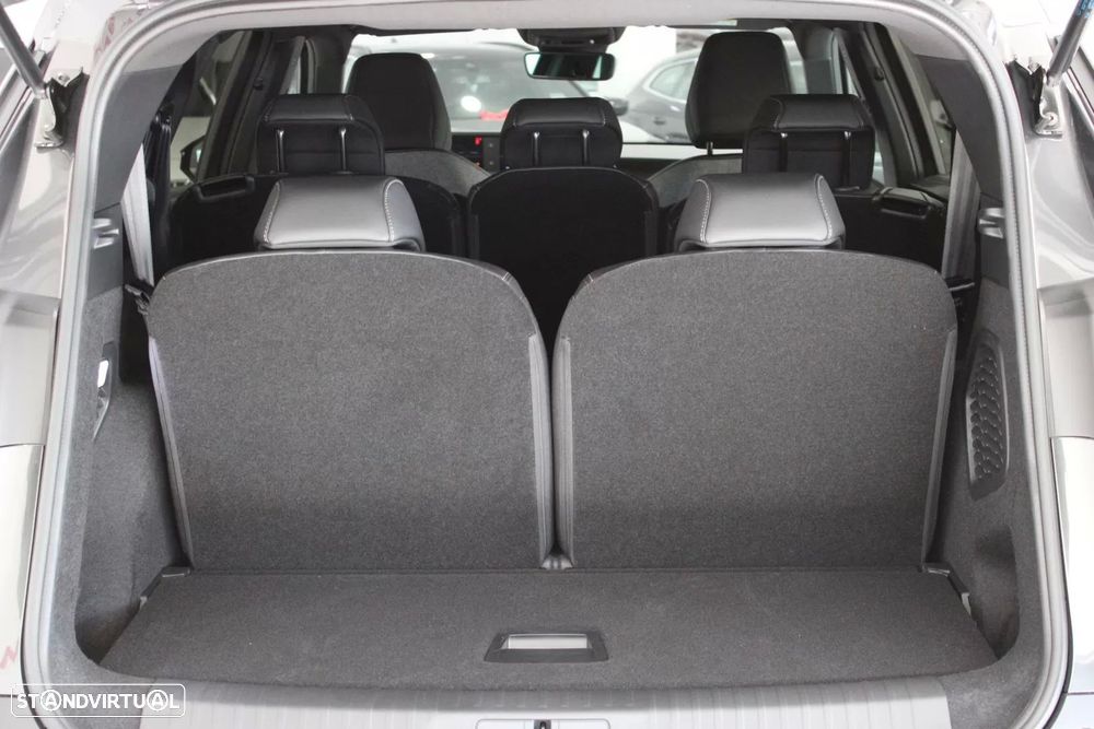 Peugeot 5008 1.2 Hybrid Allure e-DCS6 - 23