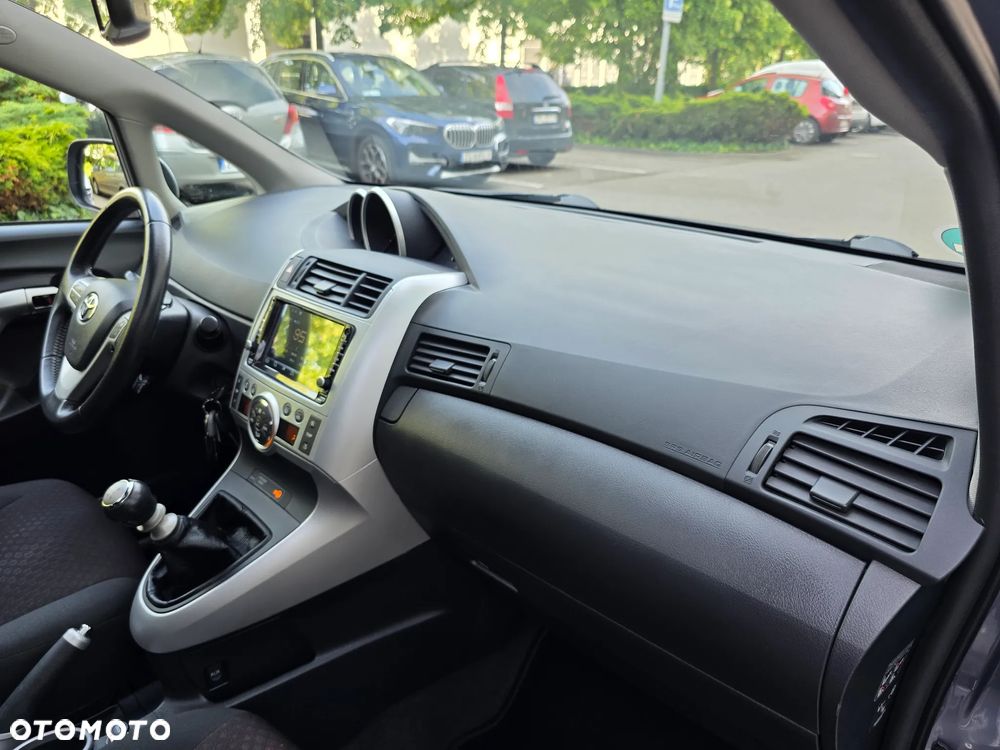 Toyota Verso 1.8 5-Sitzer Executive - 26