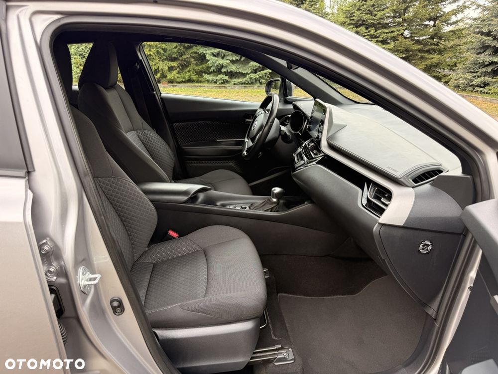 Toyota C-HR - 13