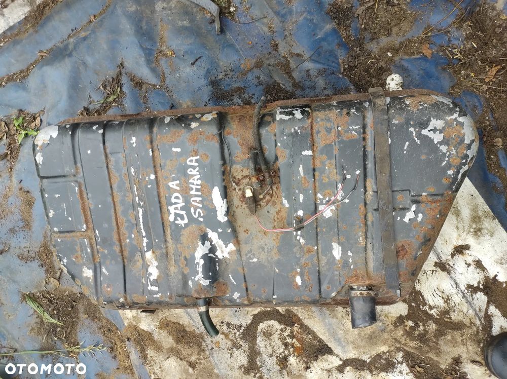 Łada Samara bak zbiornik paliwa - 1