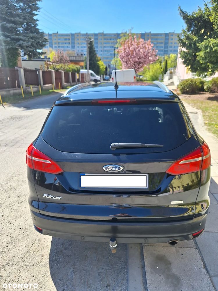 Ford Focus 1.5 EcoBoost Titanium ASS - 4