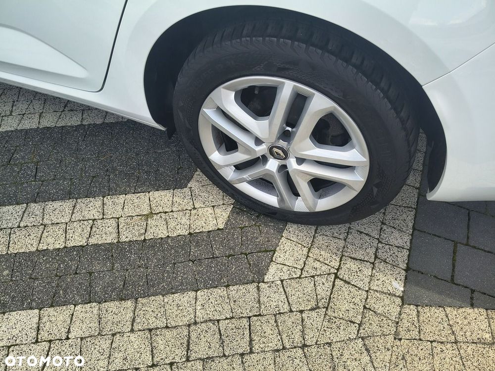 Renault Megane ENERGY TCe 130 BUSINESS - 22