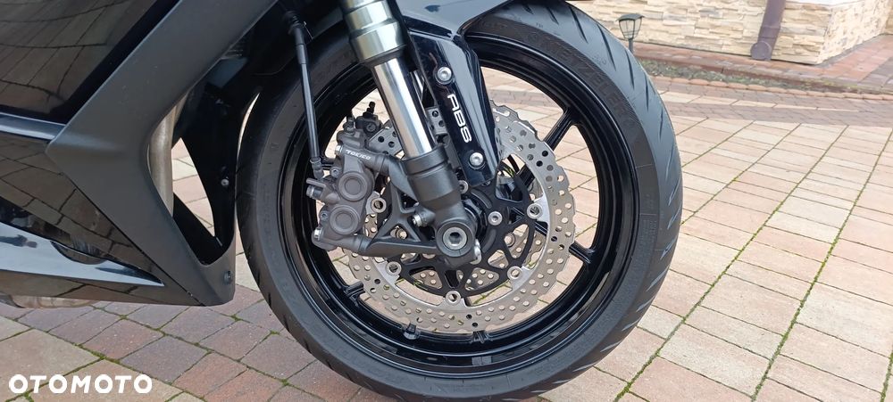 Kawasaki Ninja 1000 SX - 29