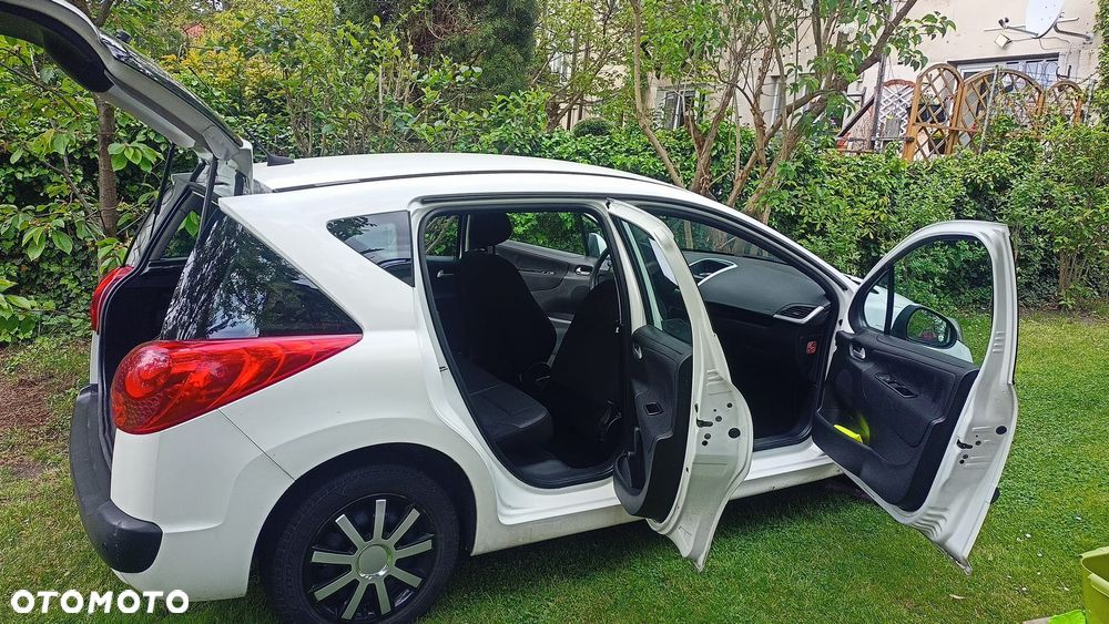 Peugeot 207 1.6 HDi - 2