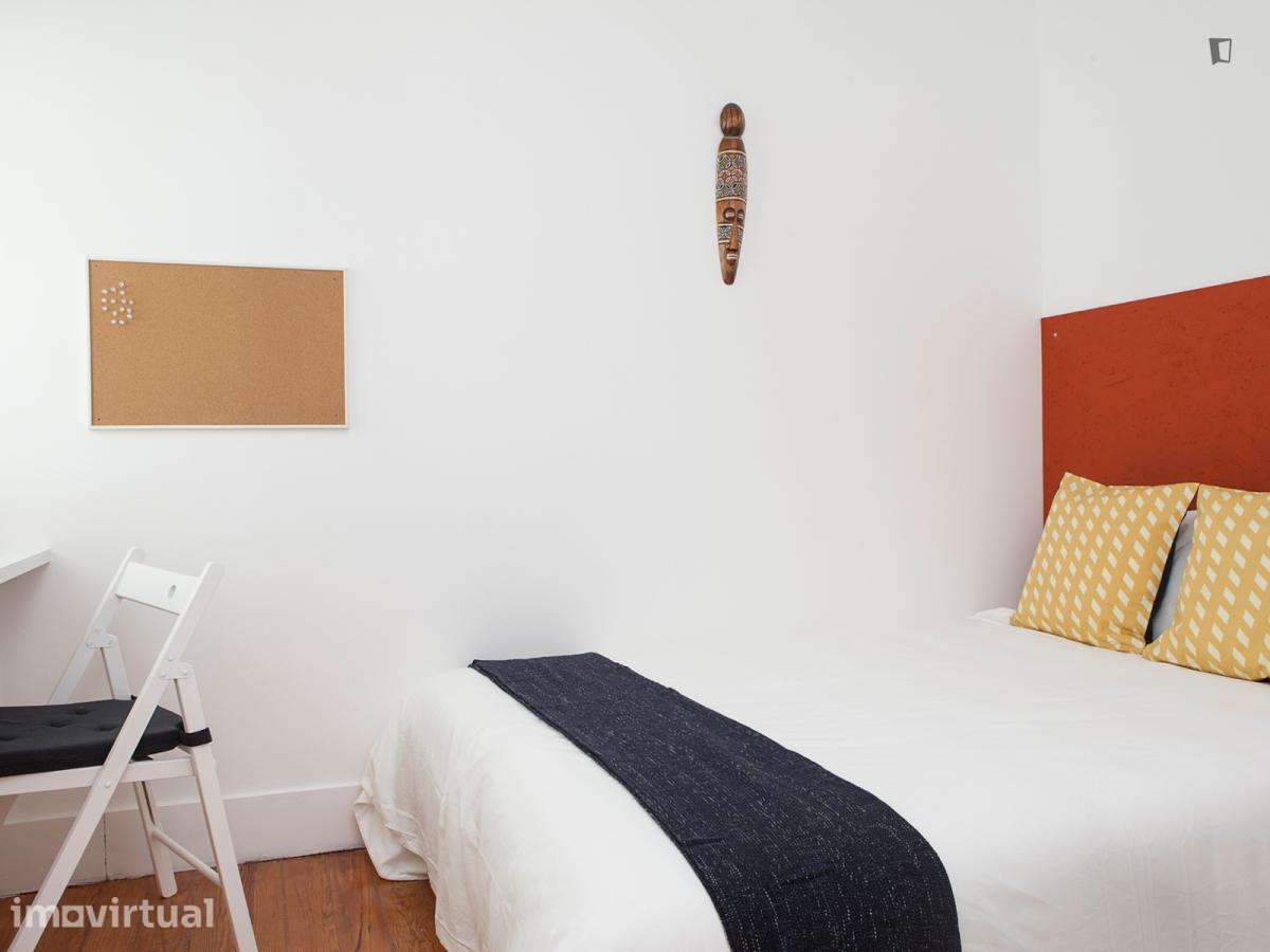 Quarto - localizado em São Sebastião Lisbon - Grande imagem: 4/15