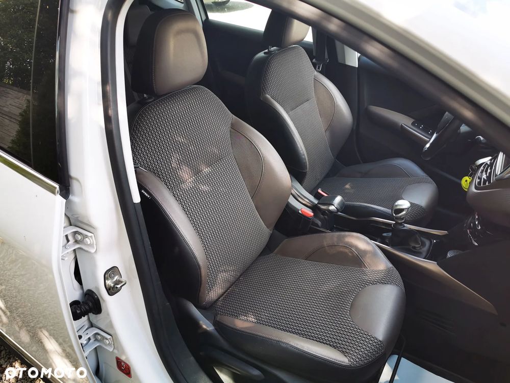 Peugeot 2008 e-HDi FAP 115 STOP & START Allure - 22
