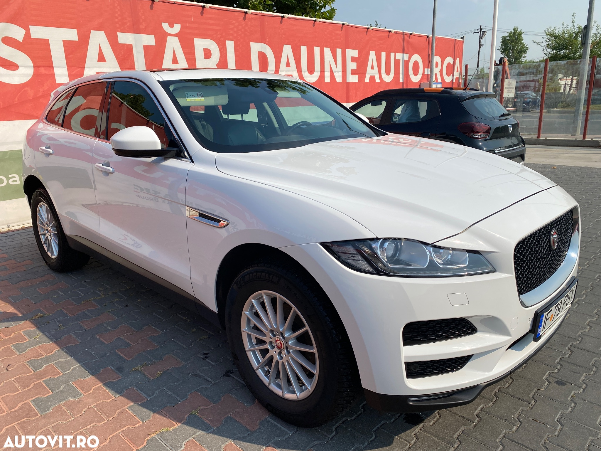 Jaguar F-Pace 20d AWD Prestige - 2