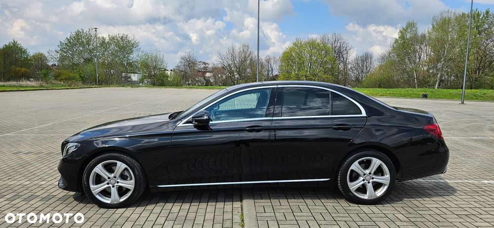 Mercedes-Benz Klasa E 220 d 4Matic 9G-TRONIC Avantgarde - 23