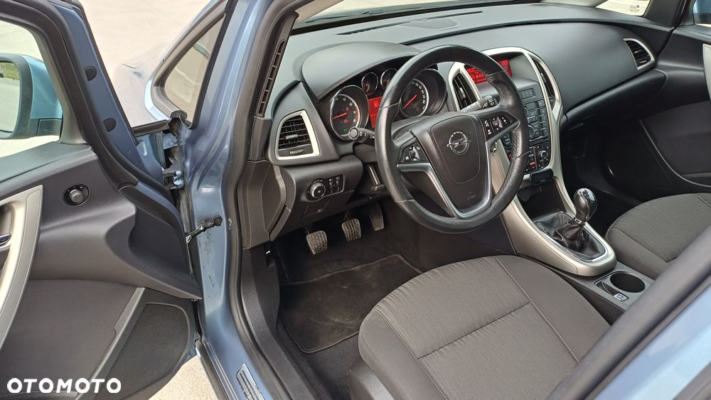 Opel Astra 1.4 Turbo - 14