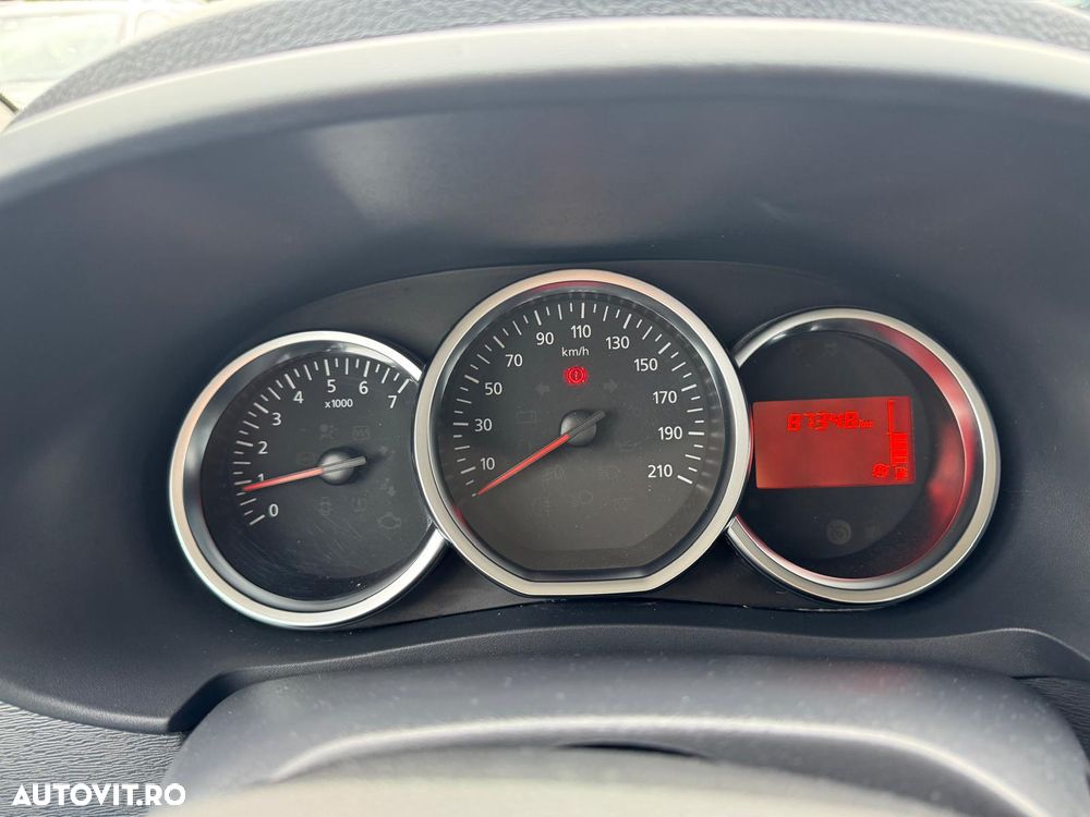 Dacia Dokker SCe 100 Celebration - 13