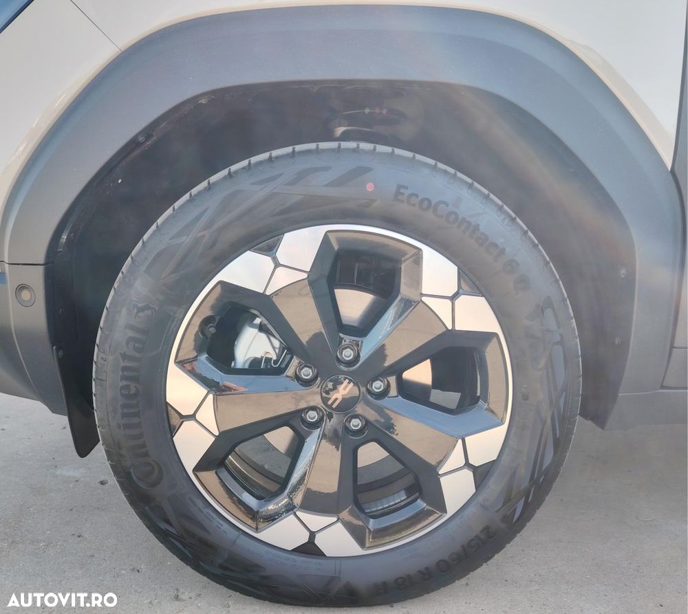 Dacia Duster HEV 155 Extreme - 24