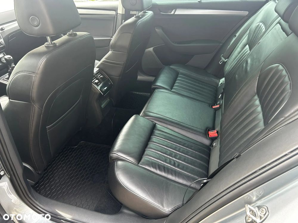 Skoda Superb 1.6 TDI Style Greenline - 5